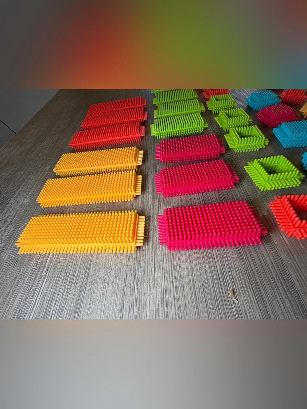 Battat Bristle blocks Interlocking Sensory Building Tiles for kids 61 piece